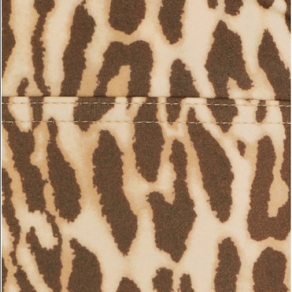 Zimmerman Leopard ๐ Swimsuit - Picture 4 of 11